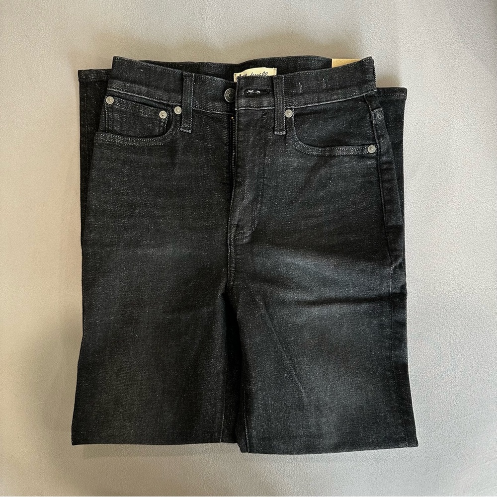 The Momjean in Hillshore